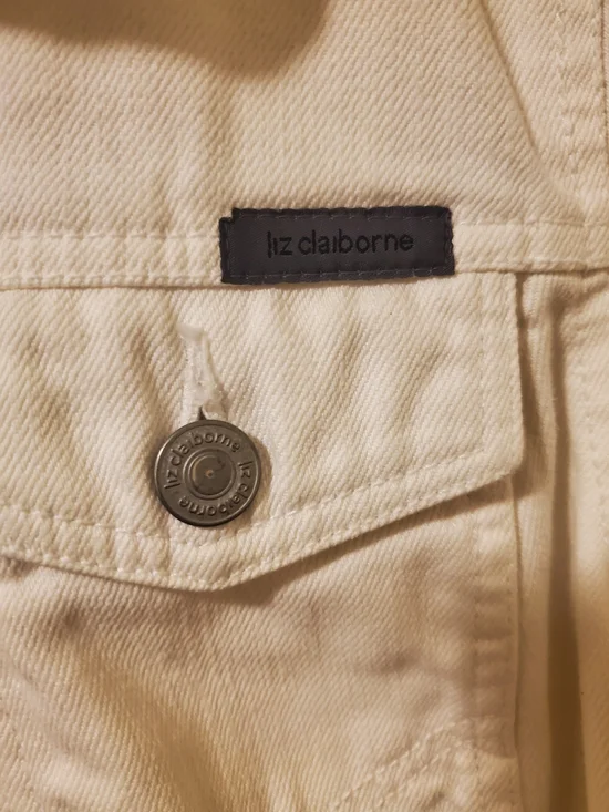 Liz Claiborne White Denim Jacket with Button-Front - Picture 4 of 12